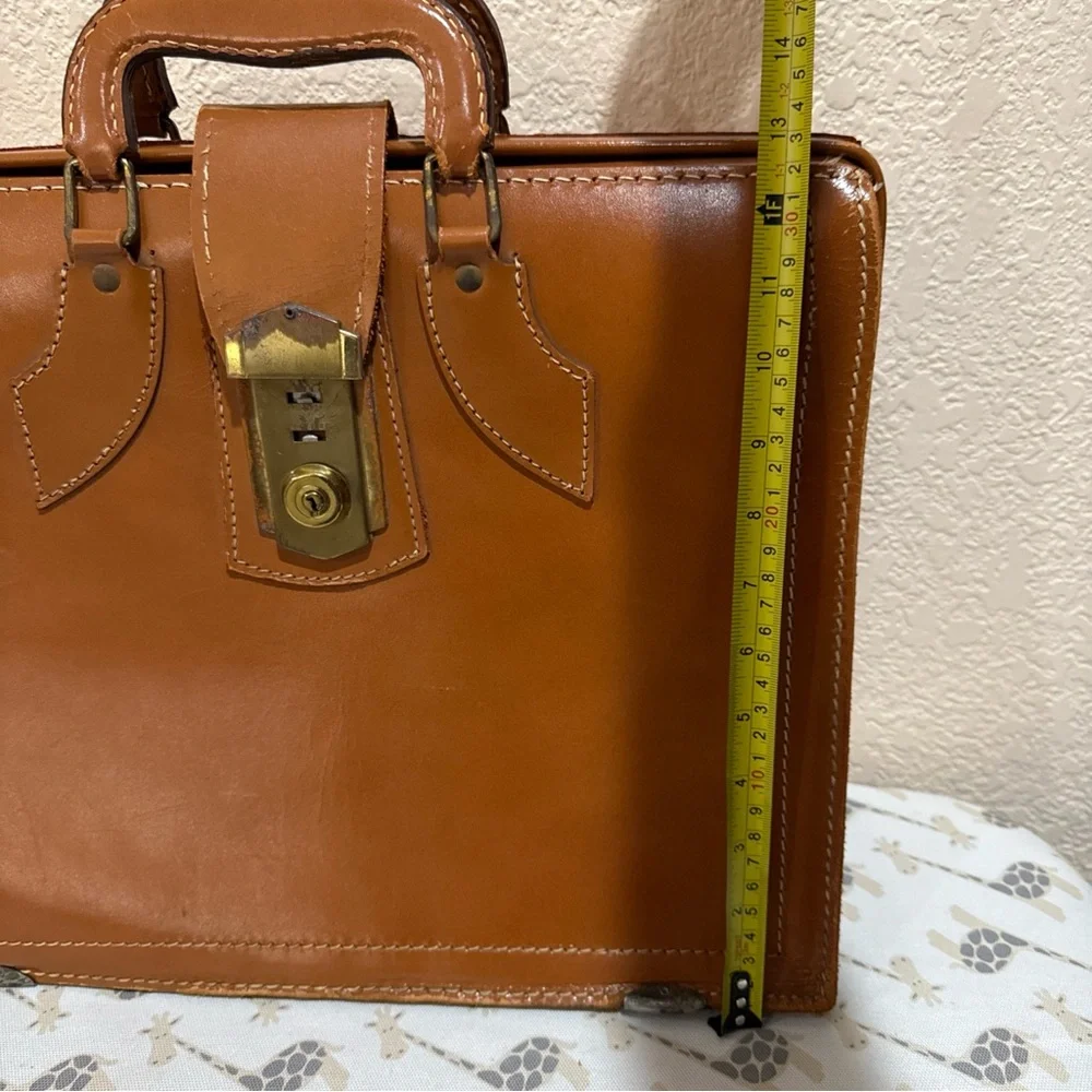 VTG 1960-1970's 7oz Top Grain Cowhide Doctor Briefcase Attache Case Satchel USA